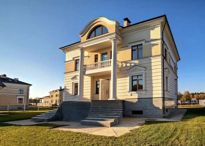 Строительство арболитового дома в стиле классицизм